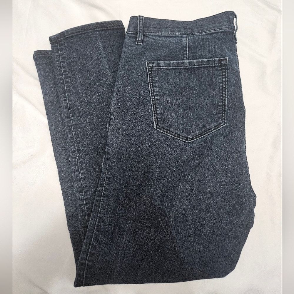 Loft Modern Skinny Dark Wash Jeans!